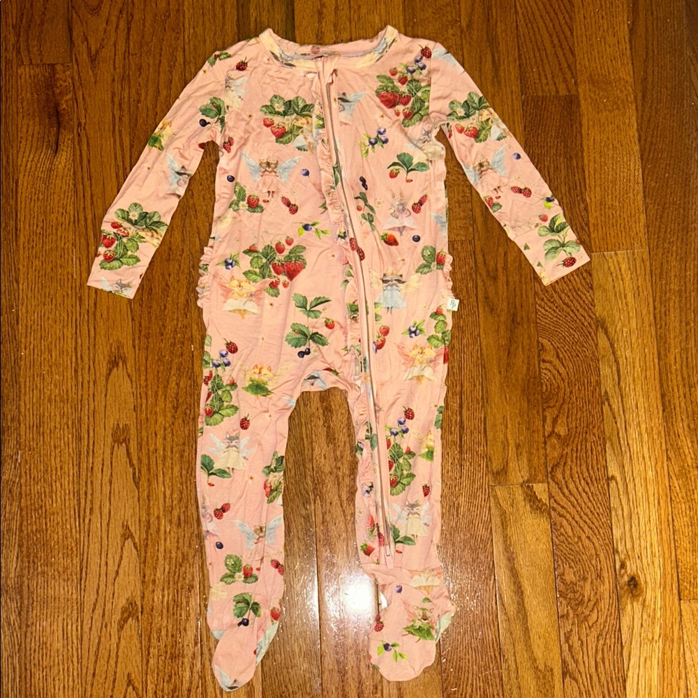 NWOT Posh Peanut Animal Faries and Strawberries One-Piece Footed Sleeper-18-24M